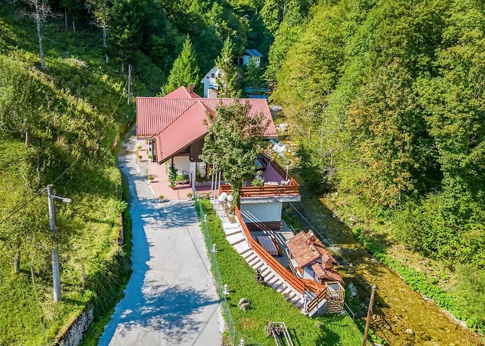 Prázdninový dům In Cabar With Wifi *