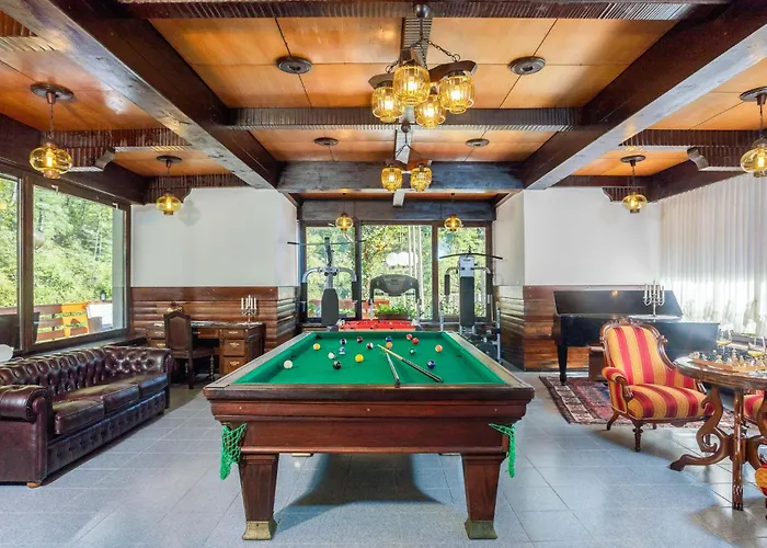 Prázdninový dům In Cabar With Wifi